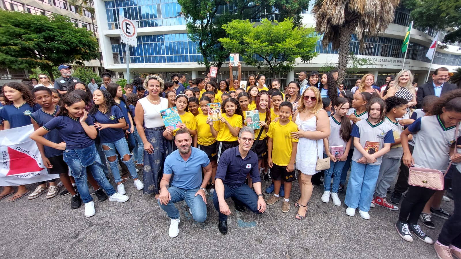 Escol - Escola Municipal Professora Maria Aparecida Batista