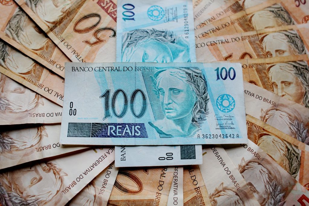PAGAMENTO: SERVIDORES MUNICIPAIS JÁ PODEM SOLICITAR METADE DO 13° SALÁRIO