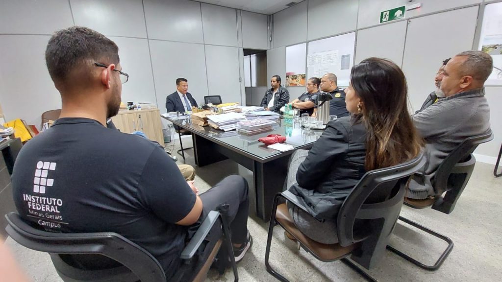 SABARÁ: PREFEITURA COORDENA REUNIÃO DAS FORÇAS DE SEGURANÇA DO MUNICÍPIO E IFMG