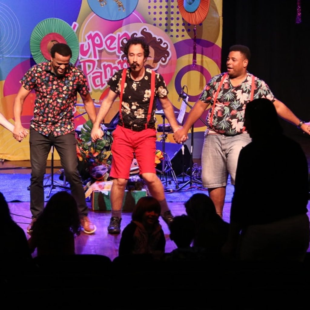 CULTURA: ESPETÁCULO “ON-CA-PE---BU-PE---BI-RA-PA” FECHA A PROGRAMAÇÃO DE AGOSTO DO DIVERSÃO EM CENA
