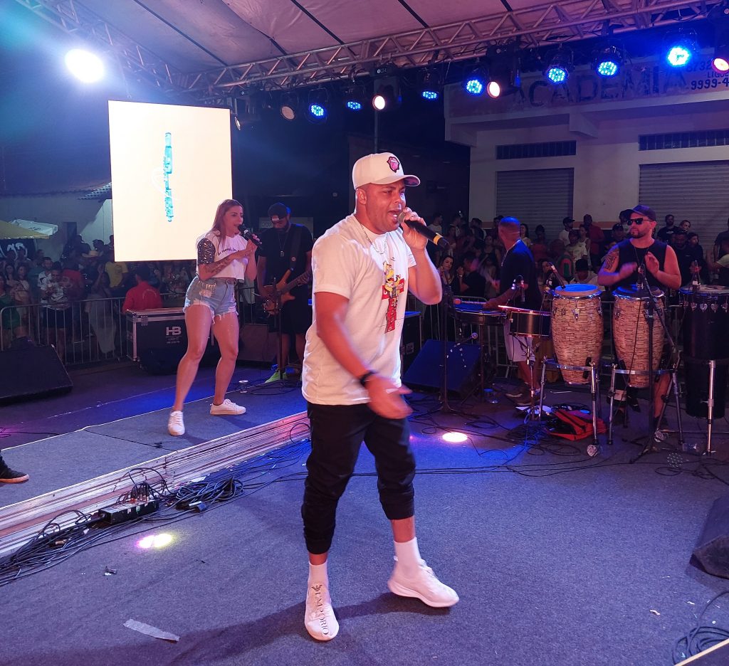 14° FESTIVAL DA BANANA: SHOW COM SWING DO TAPA