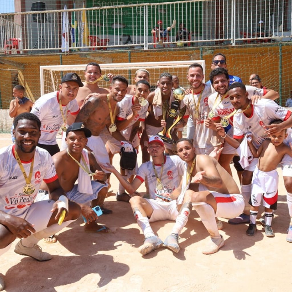 ESPORTES: EL DEABLO É CAMPEÃO DO CAMPEONATO MUNICIPAL DE FUTEBOL SOCIETY DA PRIMEIRA DIVISÃO