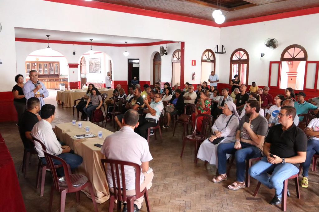 POLÍTICAS PÚBLICAS: PREFEITURA REALIZA REUNIÃO SOBRE ATUAÇÃO DAS ORGANIZAÇÕES DA SOCIEDADE CIVIL DE ASSISTÊNCIA SOCIAL