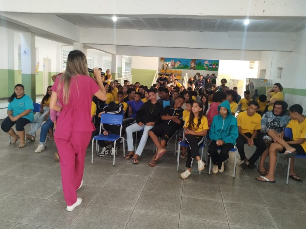 SAÚDE: PREFEITURA PROMOVE ATIVIDADE EDUCATIVA SOBRE O SETEMBRO AMARELO, NA ESCOLA MUNICIPAL EDITH DE ASSIS COSTA