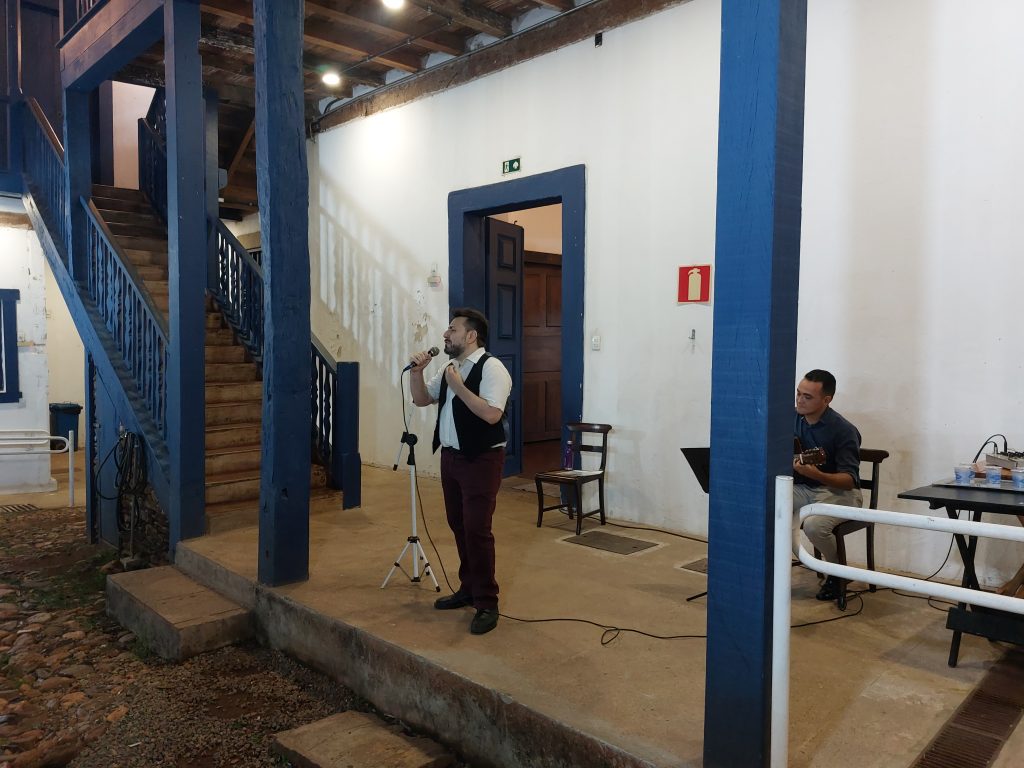 CULTURA: QUINTA COM CLÁSSICOS RECEBE O ESPETÁCULO CASANAPOLI - O SEU SARAU PARTICULAR