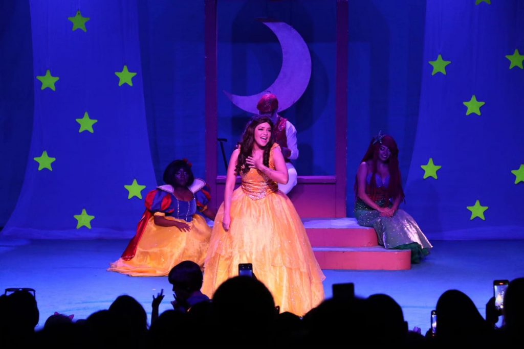 CULTURA: COM MUITA MÚSICA E AVENTURA, O ESPETÁCULO “AS HISTÓRIAS DAS PRINCESAS E SEUS PRÍNCIPES” ABRE A PROGRAMAÇÃO DE NOVEMBRO DO DIVERSÃO EM CENA