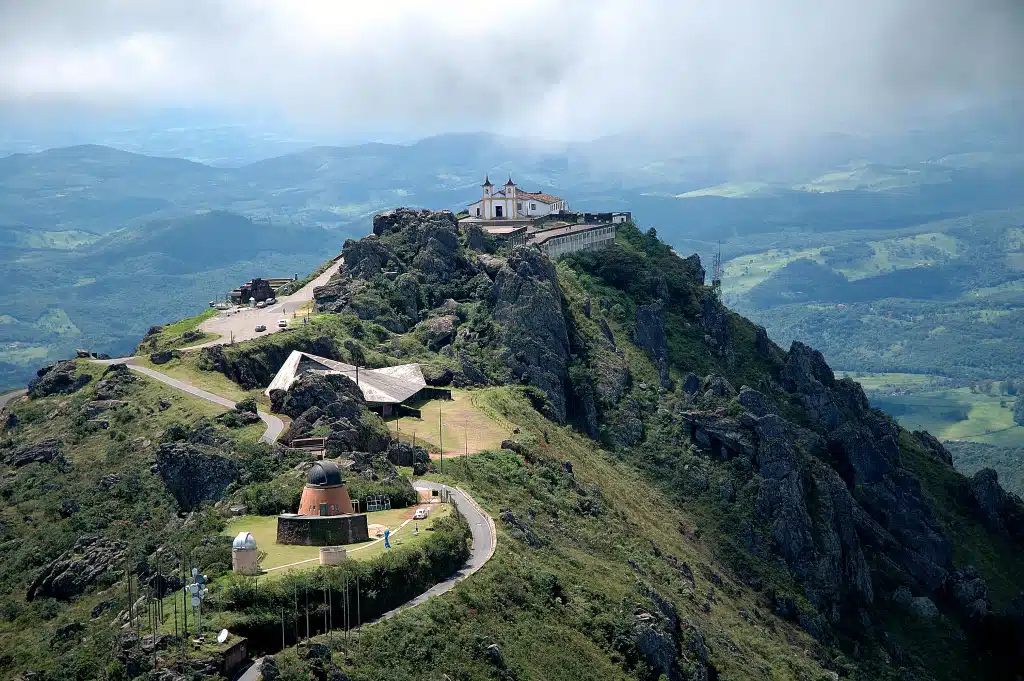 FÉ: MORADORES DE SABARÁ JÁ PODEM ACESSAR GRATUITAMENTE A SERRA DA PIEDADE