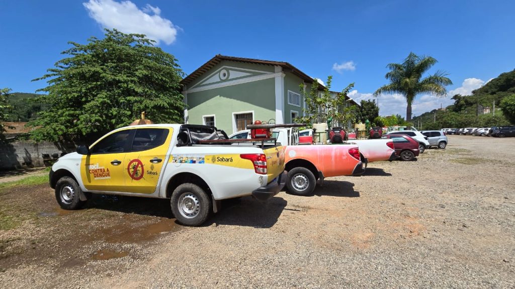 NOTÍCIA: SABARÁ AMPLIA PARA TRÊS CARROS FUMACÊ NO COMBATE À DENGUE, COM O APOIO DO GOVERNO DO ESTADO