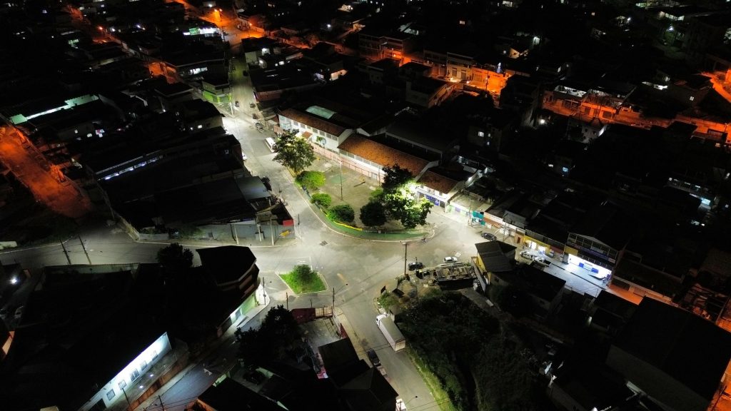 LED: TROCA DE LÂMPADAS COMUNS SE INICIA NO BAIRRO NOSSA SENHORA DE FÁTIMA