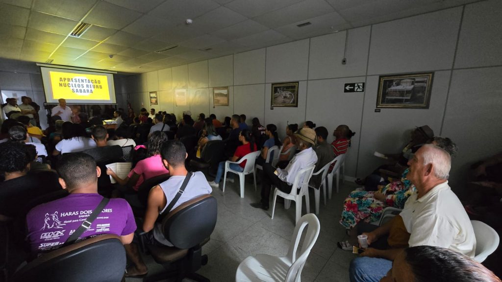 ESCRITURA: PREFEITURA DE SABARÁ REALIZA AUDIÊNCIA PÚBLICA E GARANTE DOCUMENTO DEFINITIVO DO IMÓVEL AOS MORADORES DO NÚCLEO GALEGO