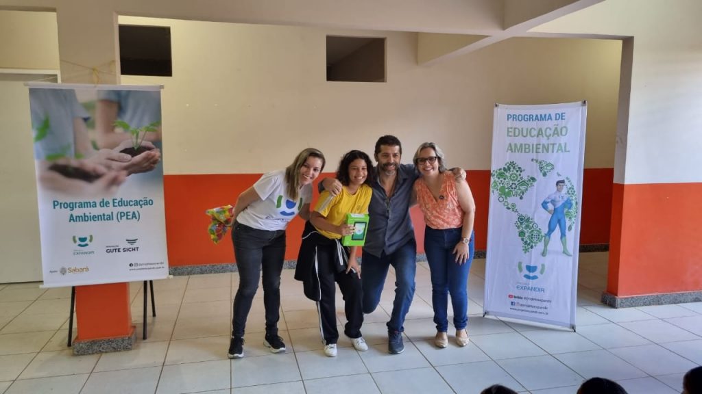 EDUCAÇÃO AMBIENTAL: ALUNOS DA REDE MUNICIPAL SÃO PREMIADOS NO CONCURSO DE REDAÇÃO SOBRE MEDIDAS PARA EVITAR O DESPERDÍCIO DE ÁGUA 