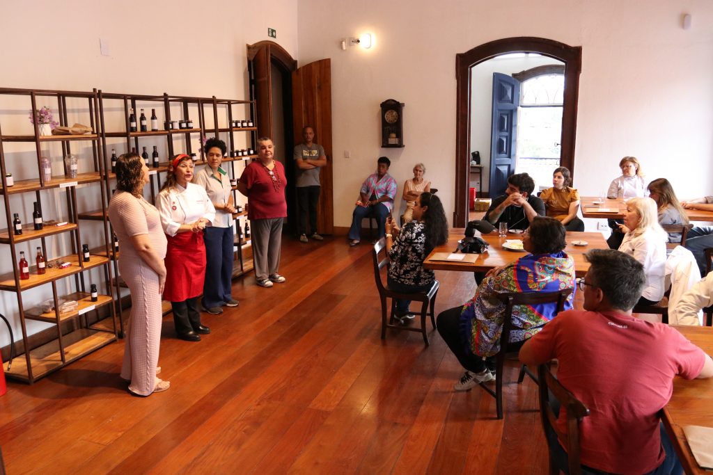 PRÊMIO: SABARÁ REALIZA MAIS UMA EDIÇÃO DO CONCURSO DE MELHOR BEBIDA, MELHOR GELEIA E MELHOR PRODUTO INOVAÇÃO DA JABUTICABA