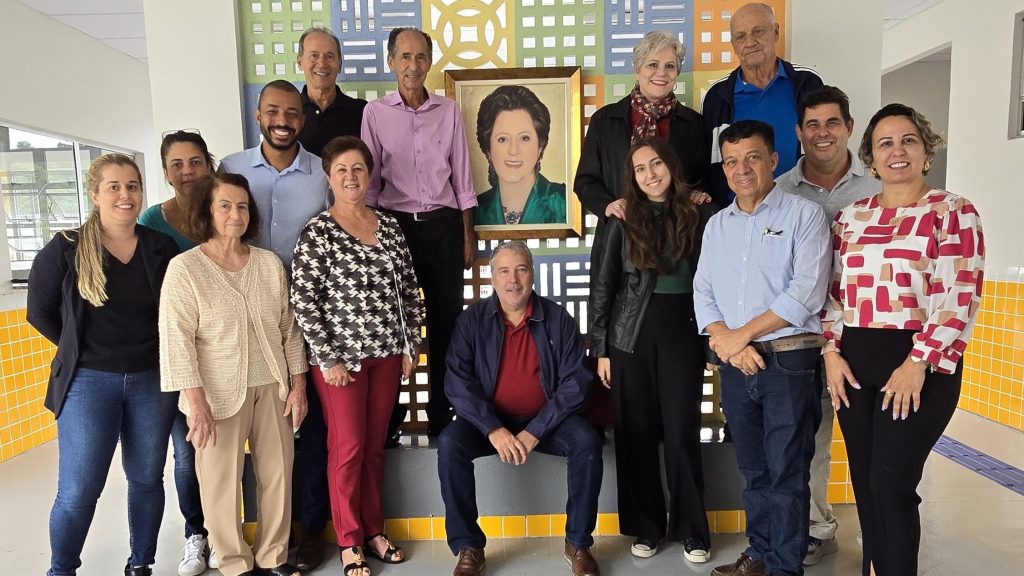 NOVA CRECHE: PREFEITURA INAUGURA O CENTRO DE EDUCAÇÃO INFANTIL “DONA DORINHA”, NO DISTRITO DE RAVENA