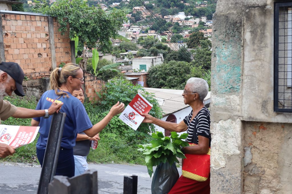 PREFEITURA DE SABARÁ REALIZA MUTIRÃO DE COMBATE À DENGUE