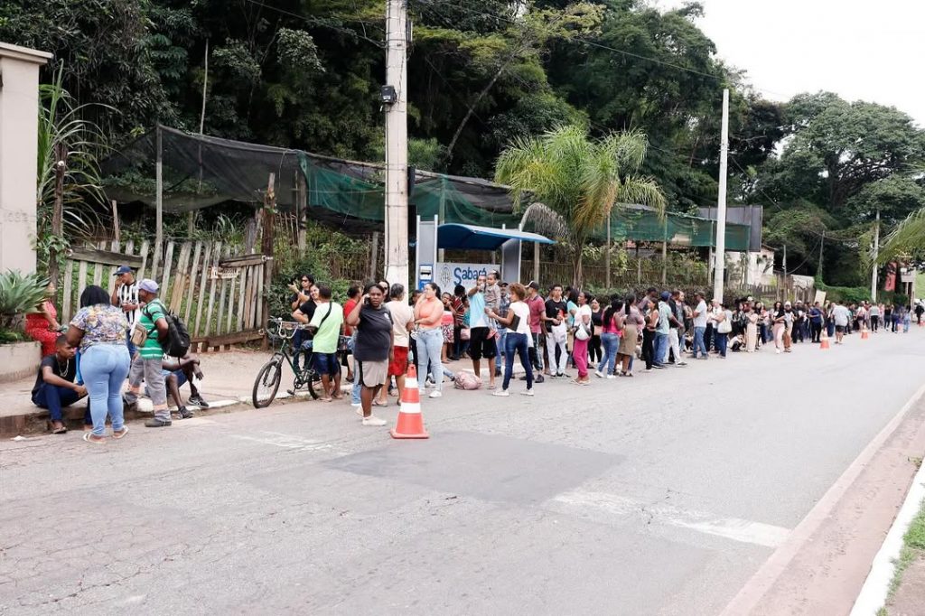 MUTIRÃO PARA EMISSÃO DE CARTEIRA DE IDENTIDADE EM SABARÁ É SUCESSO DE PÚBLICO E TERÁ NOVA EDIÇÃO