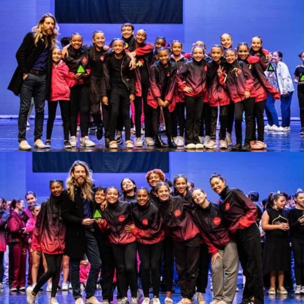 BAILARINAS DE SABARÁ BRILHAM NO PALCO DO TEATRO SESI MINAS E CONQUISTAM PREMIAÇÕES