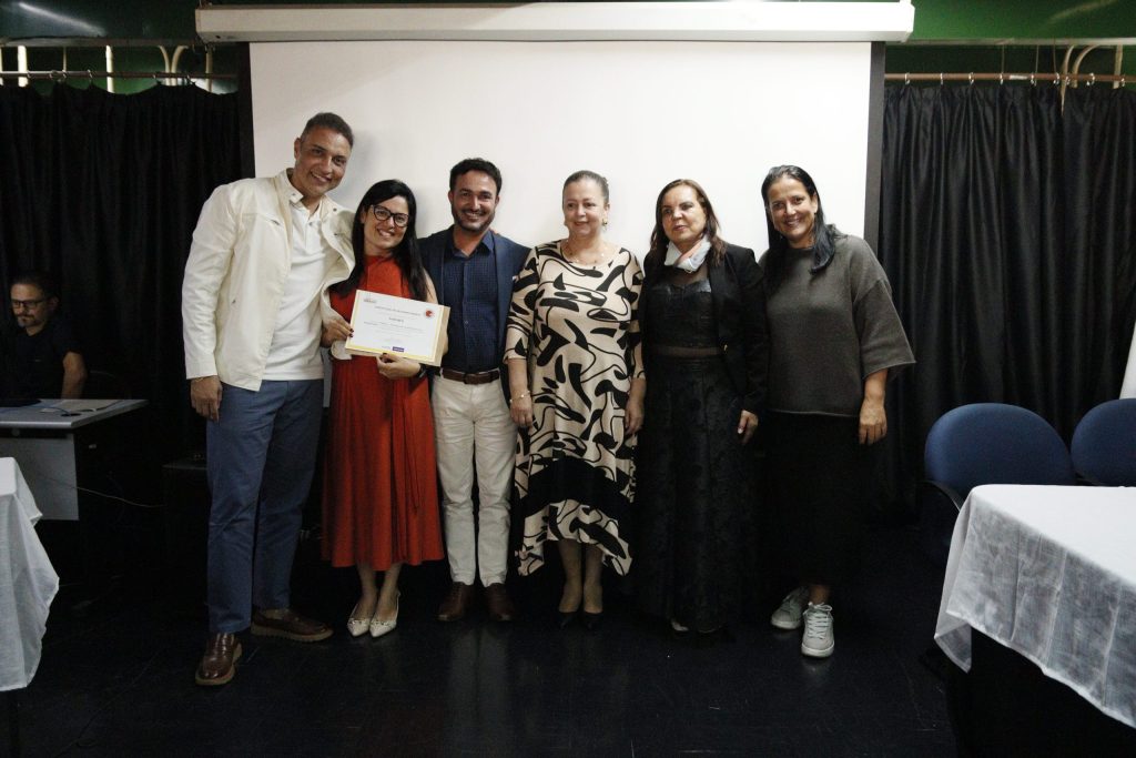 EDUCAÇÃO DE SABARÁ RECEBE RECONHECIMENTO NACIONAL COM SELO PRATA